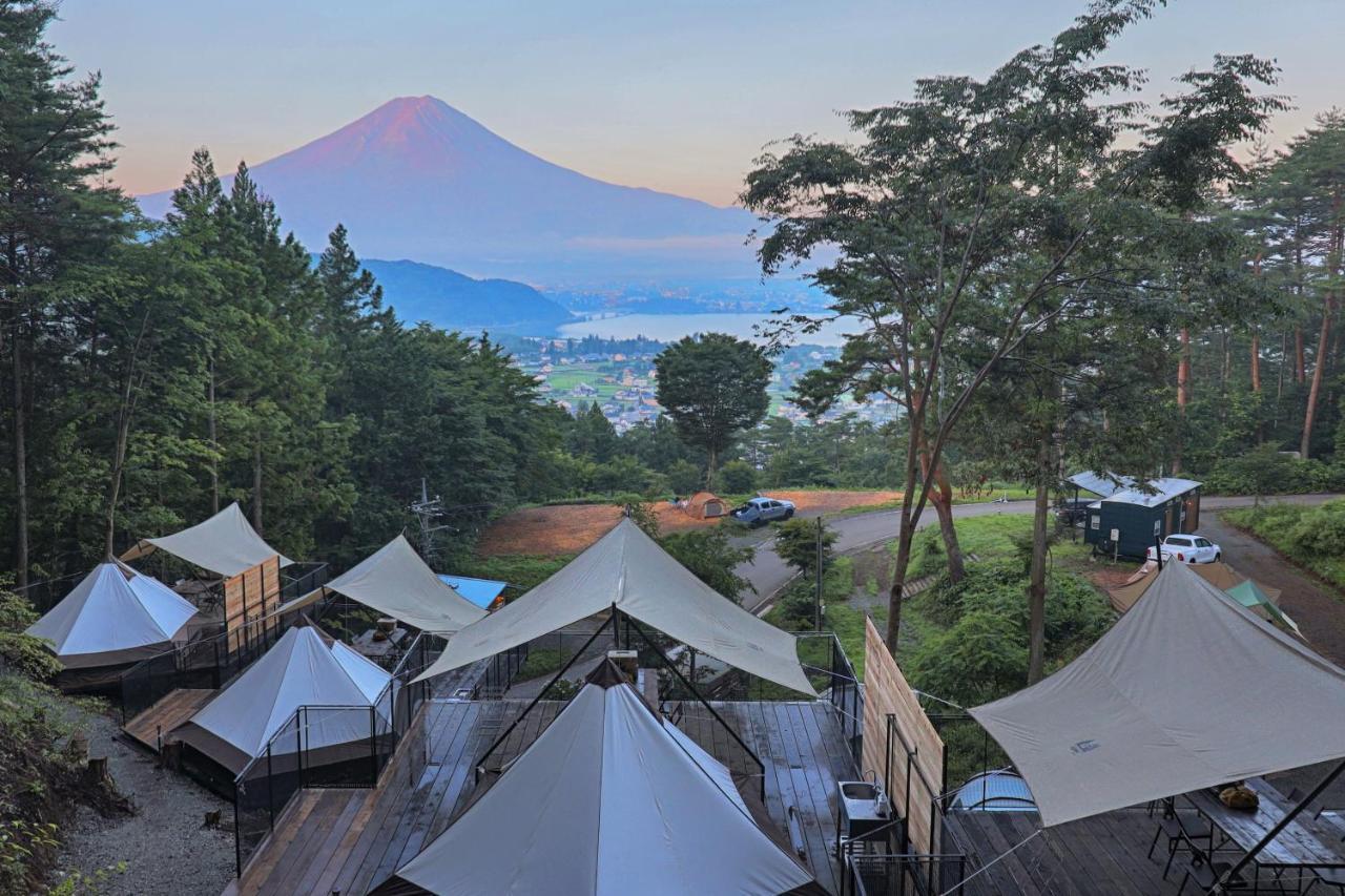 Отель Retreat Camp Mahoroba Фудзикавагутико Экстерьер фото