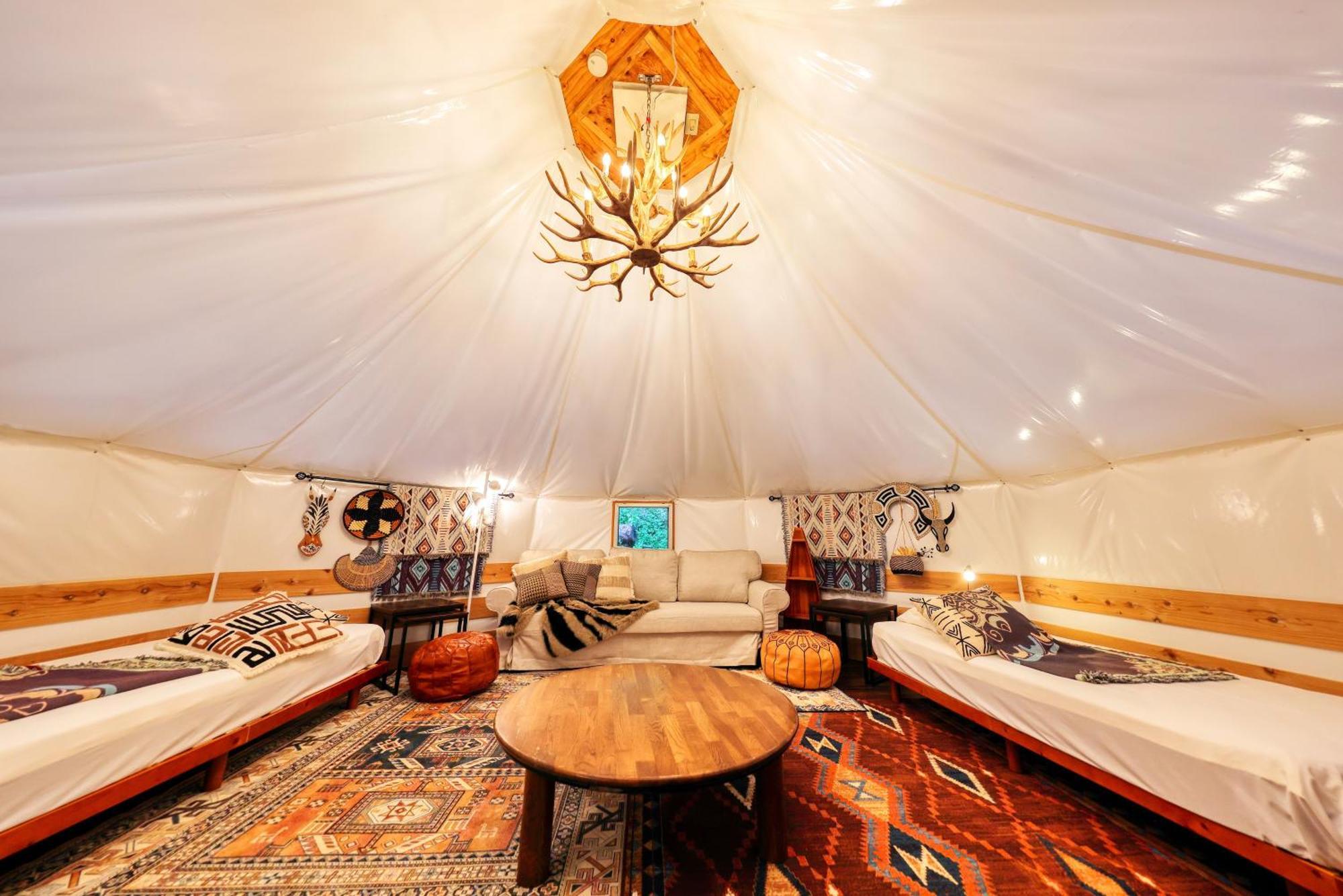 Отель Retreat Camp Mahoroba Фудзикавагутико Экстерьер фото