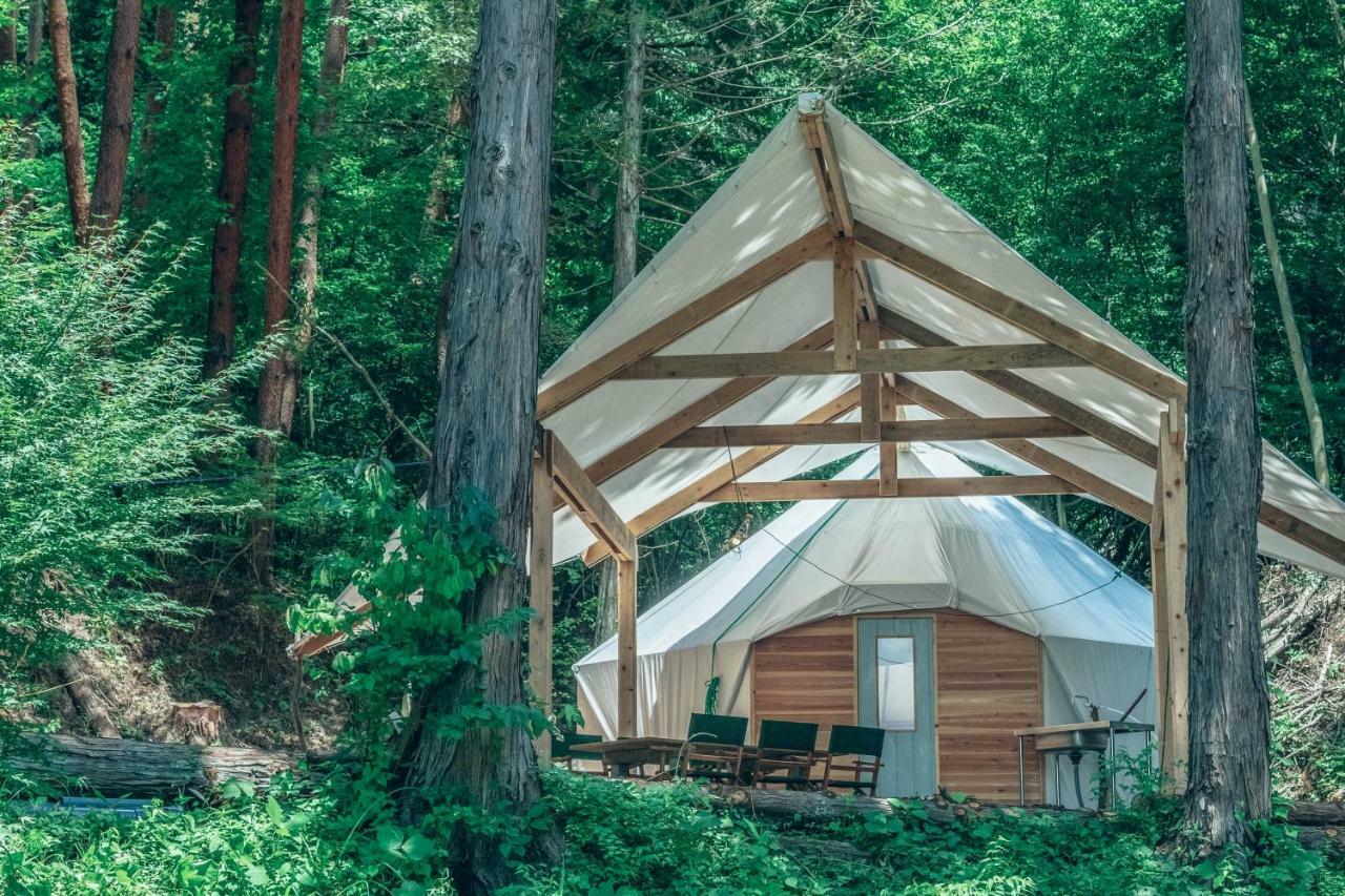 Отель Retreat Camp Mahoroba Фудзикавагутико Экстерьер фото
